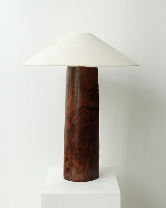 Lampe Barbara ronce de noyer