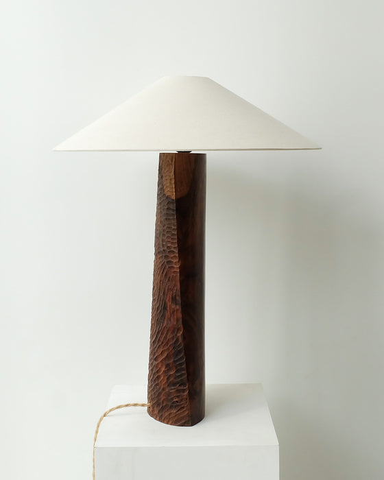 Lampe Barbara ronce de noyer