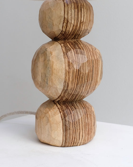 Lampe sculptée zébrano