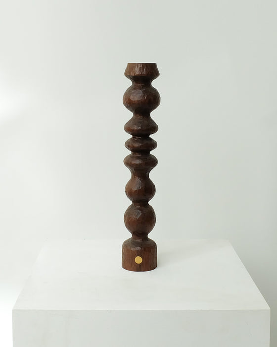 Bougeoir noyer sculpté