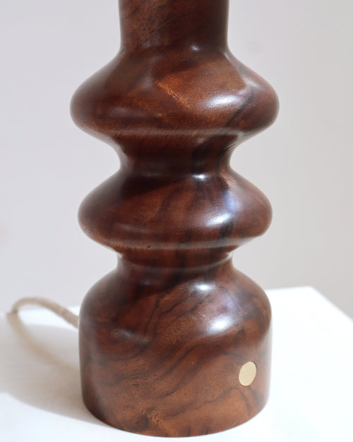 Lampe Alma Noyer d'Amérique