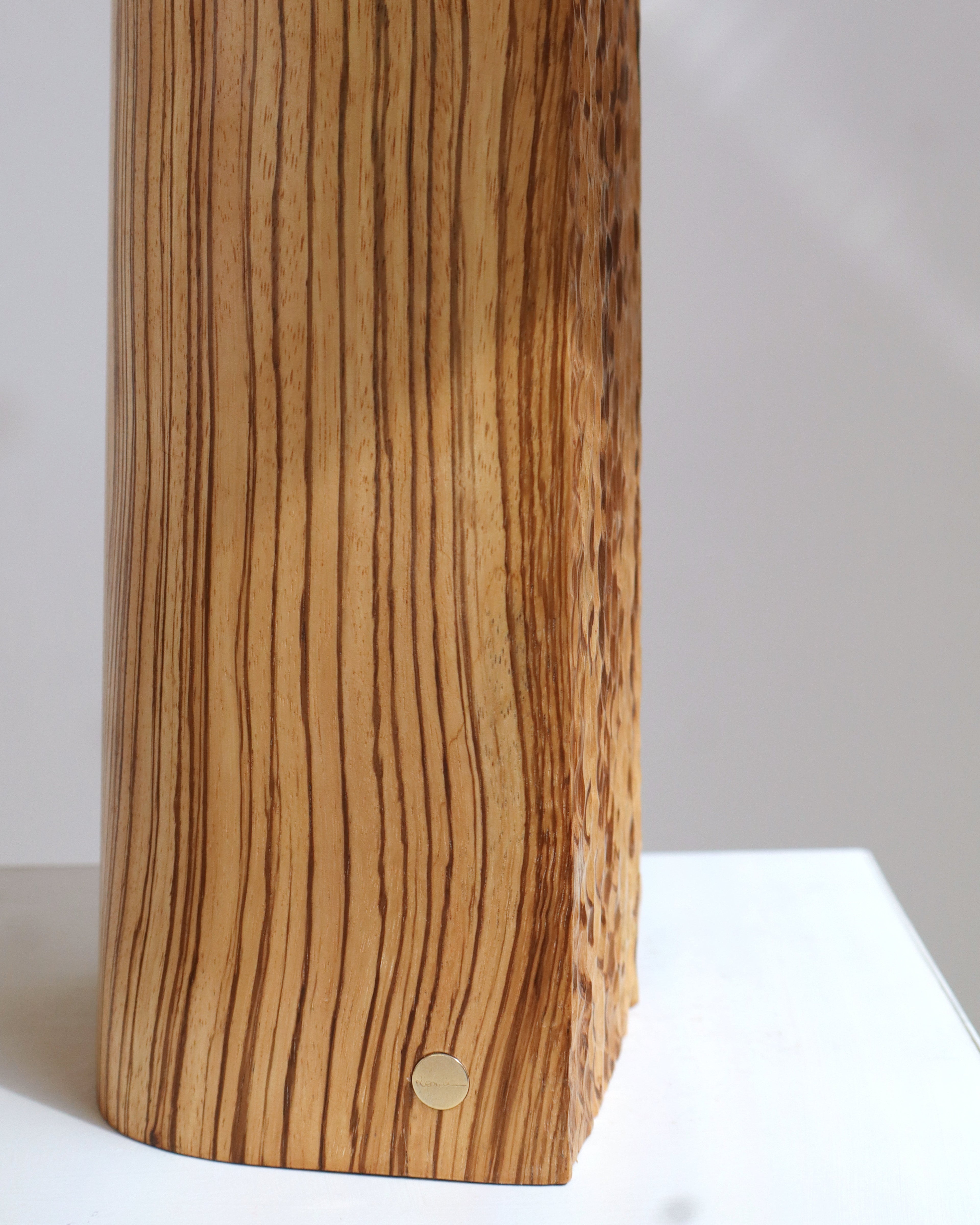 Lampe Trigone Zébrano