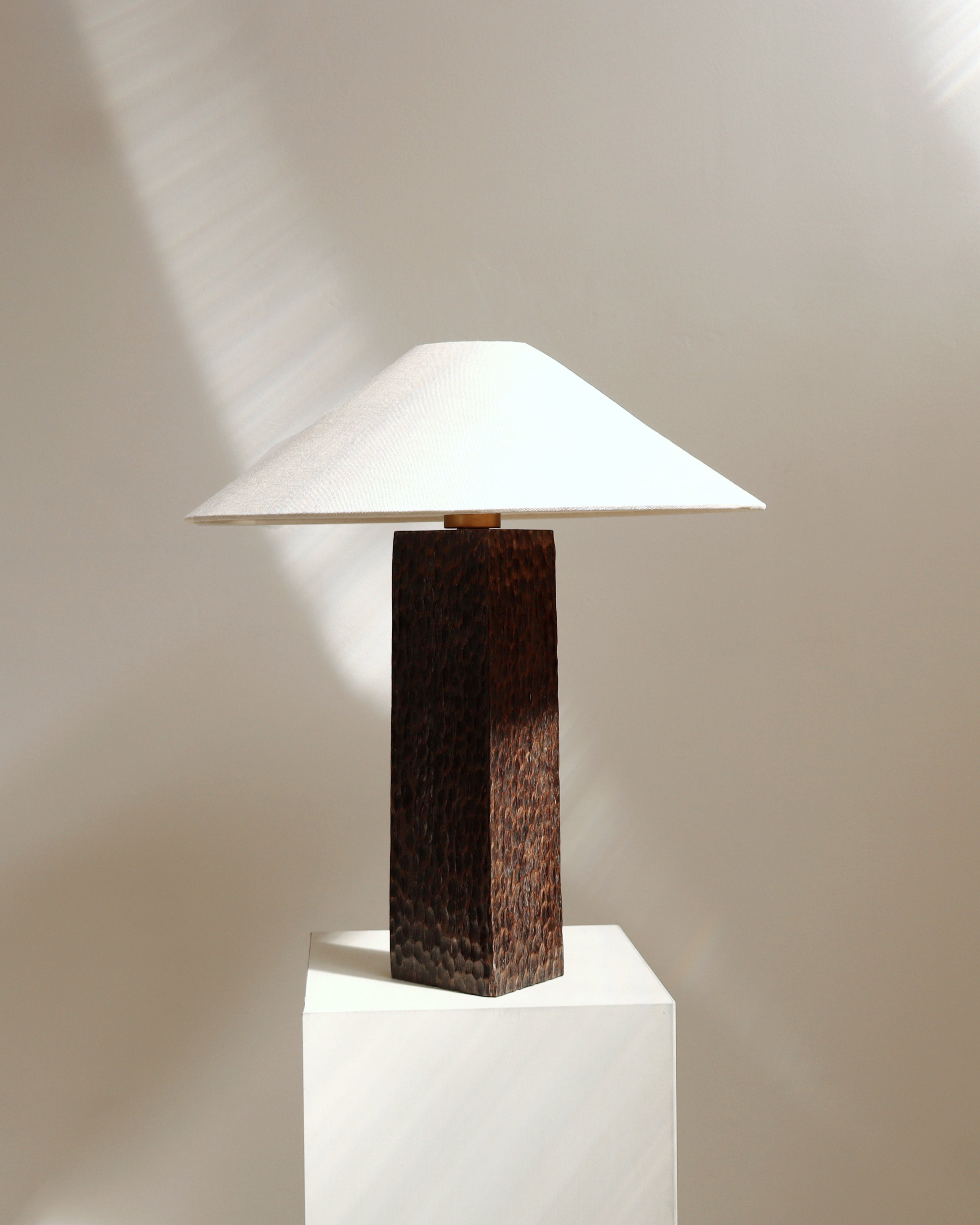 Lampe Trigone Wengé
